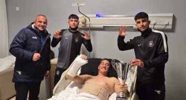 Kupa Okan Karademir’e hediye