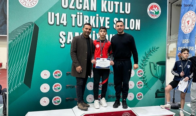 Mahmut, 200 metrede Türkiye ikincisi 