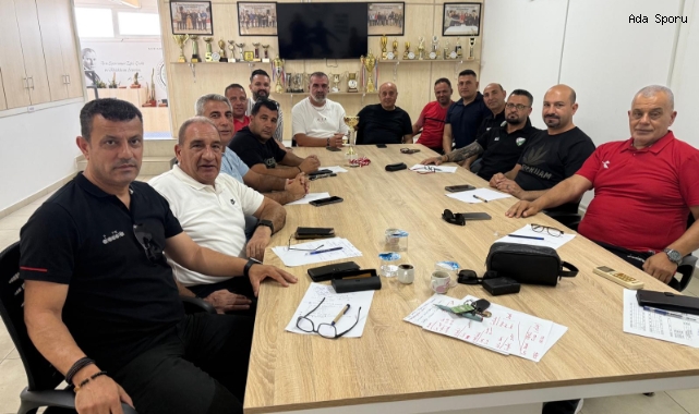 ŞAMPİYON TEKNİK ADAMLAR CONİFA’YA GÖNDERİLİYOR 