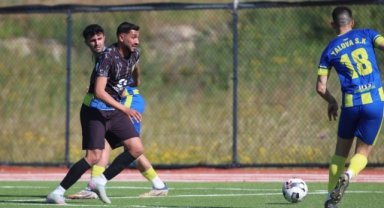 Alt tarafta gülen Geçitkale:3-0