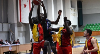 Çetinkaya farklı kazandı: 71-56