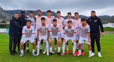 Dumlupınar gençleri dolu dizgin