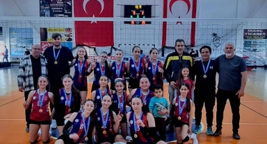 Erenköy Karpaz Belediyesi Çifte Şampiyon