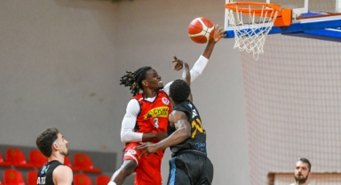 Gençlerbirliği ve Soyer Altınbaş finalde