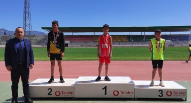 Küçükler finallerde piste çıktı