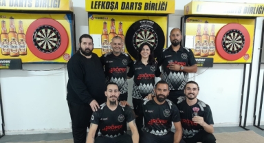 Süper darts ligi dolu dizgin