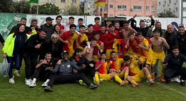 A2 Süper Lig'de şampiyon Dumlupınar