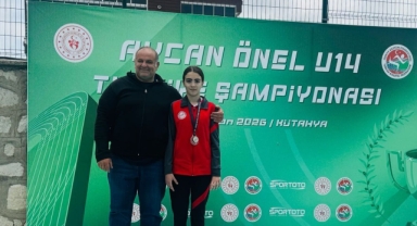 Azade, Türkiye ikinciliğine atladı