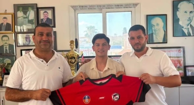 Larnaka Gençler Birliği’nde Üç İmza 
