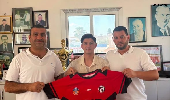 Larnaka Gençler Birliği’nde Üç İmza
