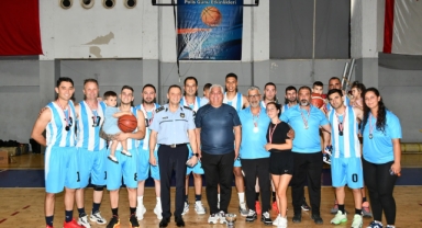 Lefkoşa Polis Müdürlüğü Takımı şampiyon