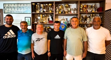 Mormenekşe, Ahmet Ogan’a emanet