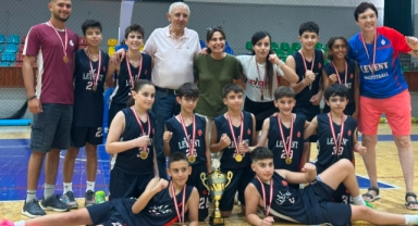 Parkede Levent Kolej’in üstünlüğü